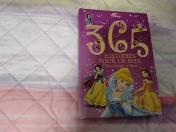 365 histoires  de princesses et de fées