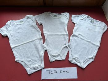 Lot de bodies manches courtes