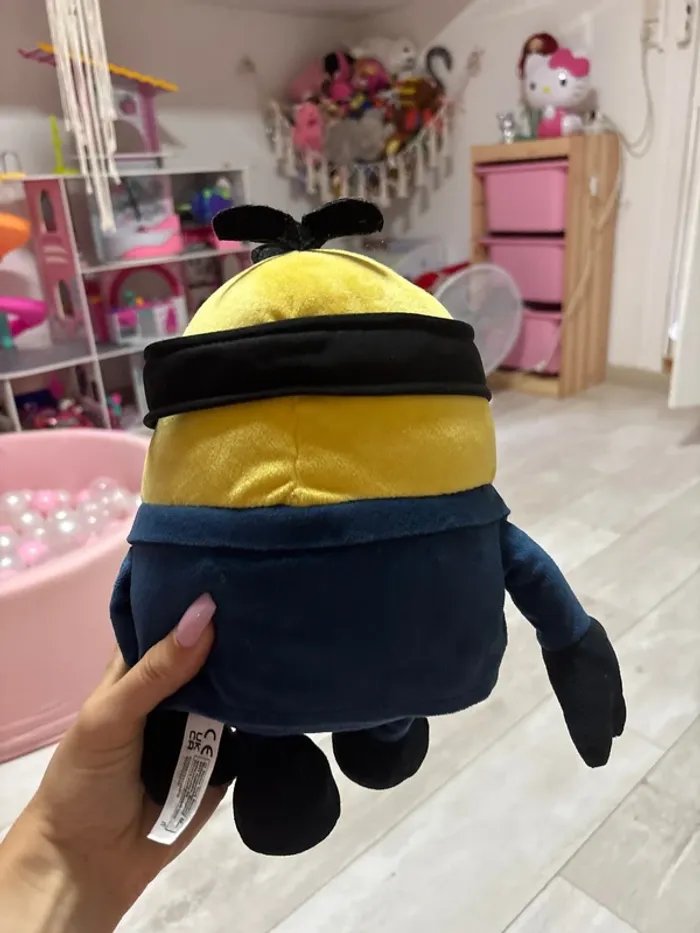 Peluche les minions 4 neuf - photo numéro 3