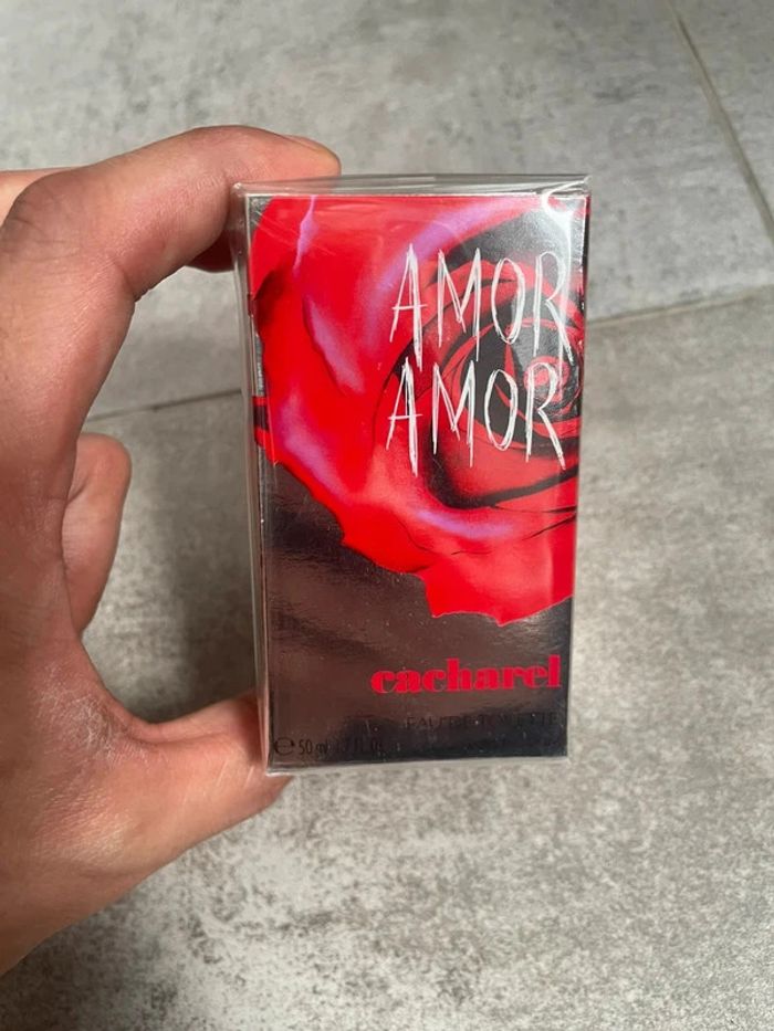 Eau de toilette Amor Amor Cacharel - photo numéro 2