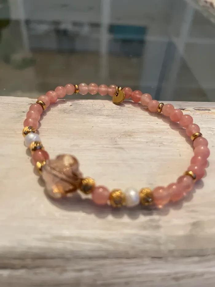 Bracelet bohème fantaisie perles tons roses. Taille unique - photo numéro 5