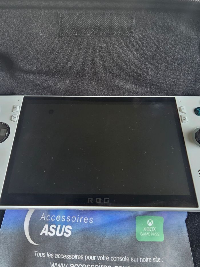 Console Asus Rog Ally Z1 Extreme - photo numéro 2