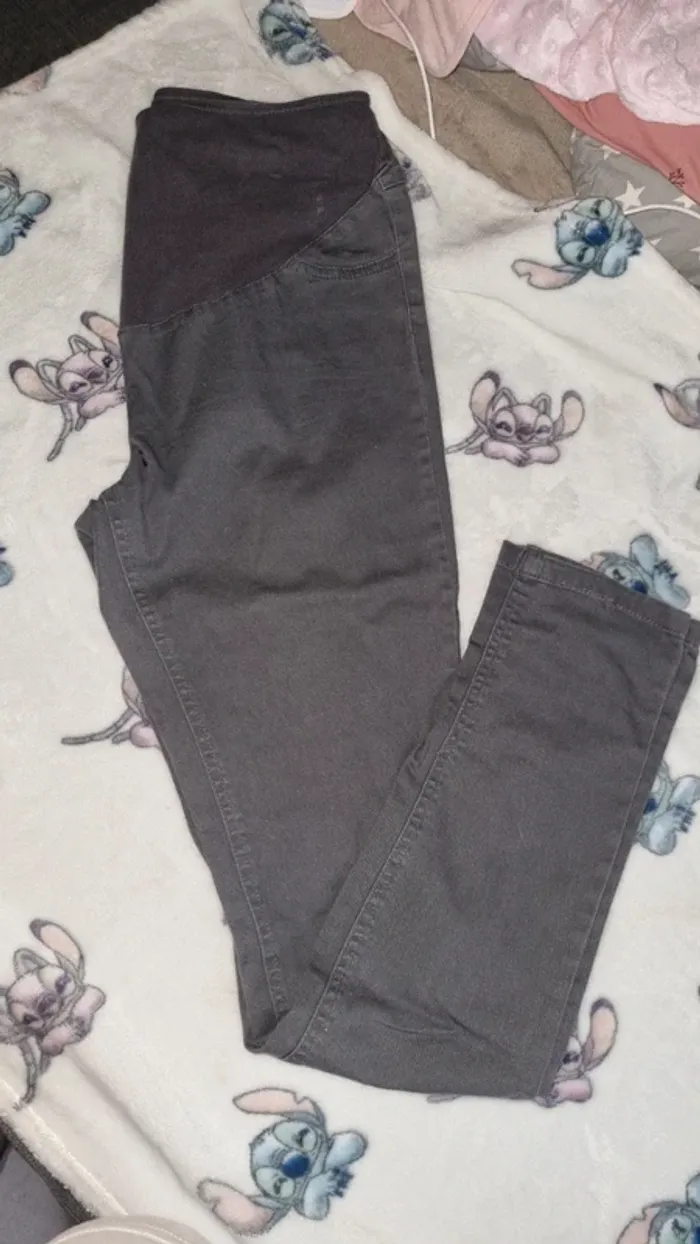 Lot pantalon de grossesse taille 36 en bon état - photo numéro 10