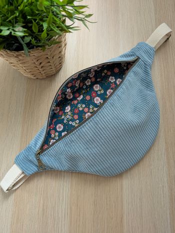 Sac banane femme en velours cotelé bleu clair