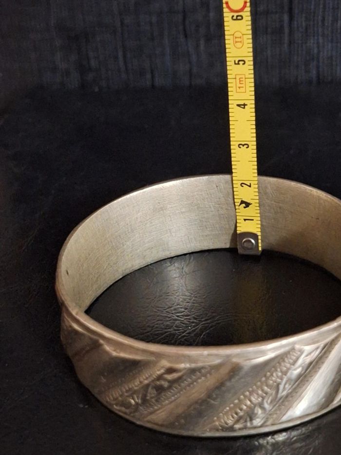 Ancien bracelet jonc en métal argenté beraber touareg - photo numéro 6