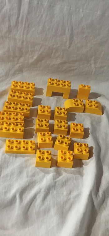 Briques jaune de construction lego duplo