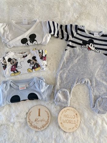 Ensemble pyjamas + bodies Mickey