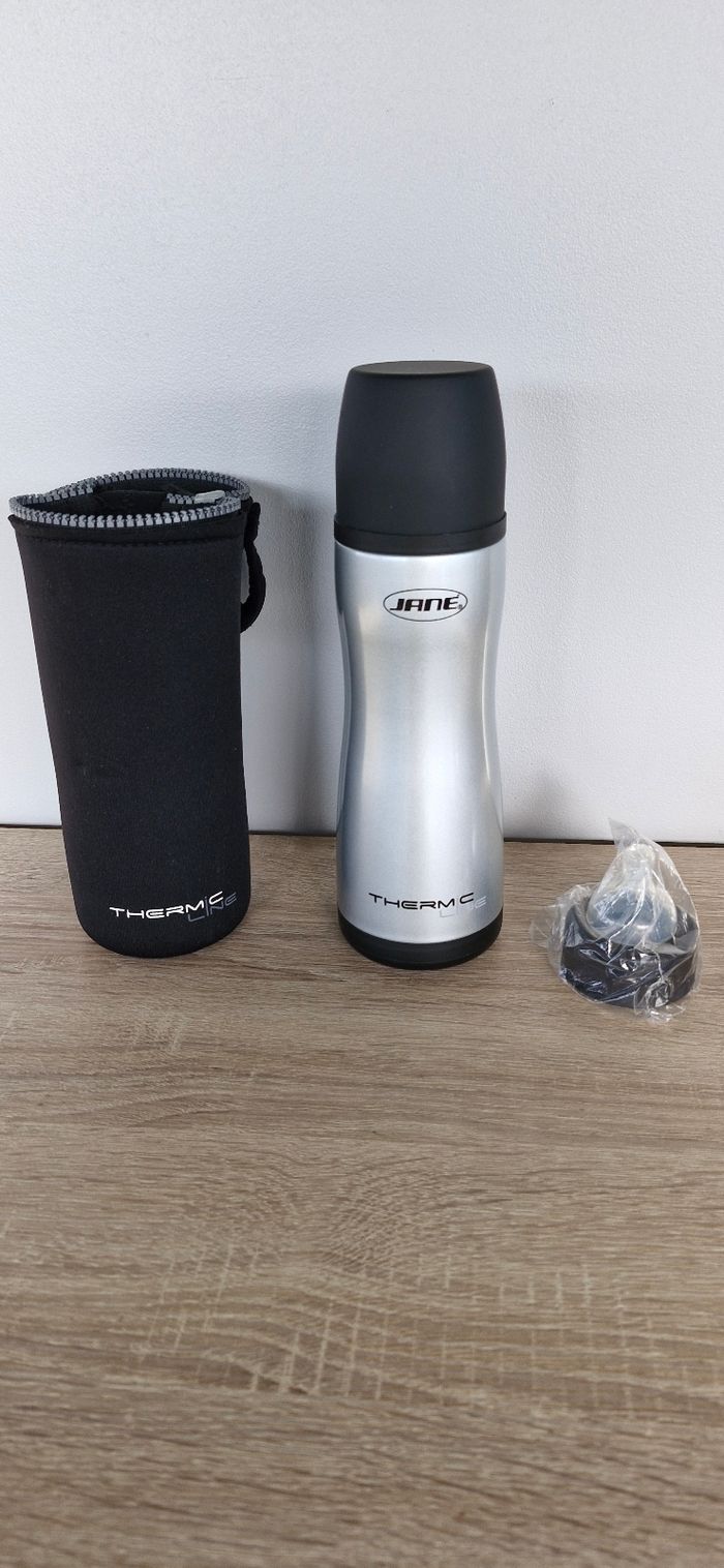 Biberon isotherme Jane 300mL neuf avec sa housse