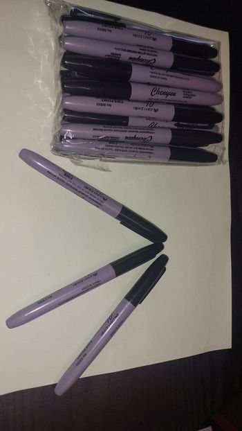 20 stylos feutres noirs NEUFS  PRIX CHOC ! 