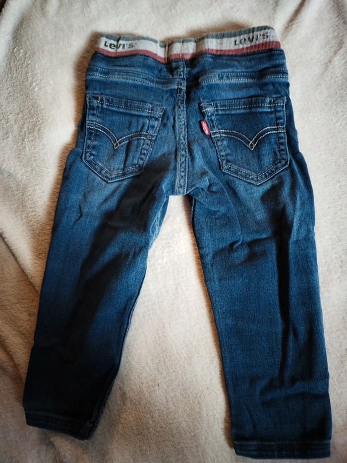 Jeans Levi's taille 18 mois - photo numéro 3