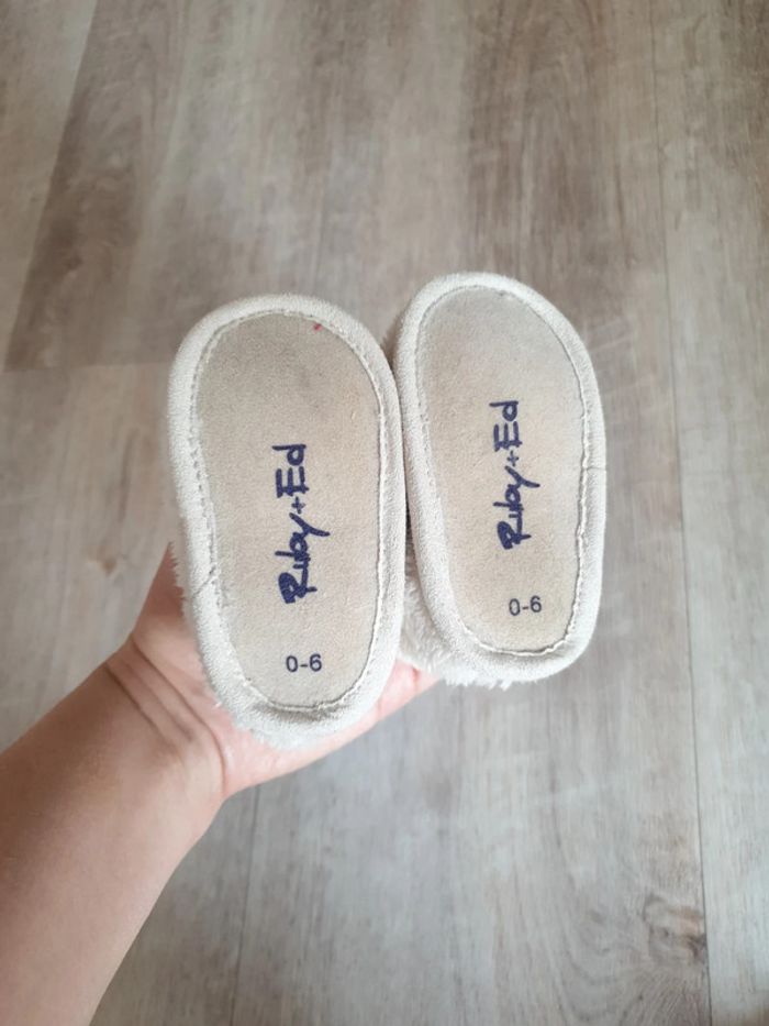 Chaussons bébé 0/6m neuf - photo numéro 3
