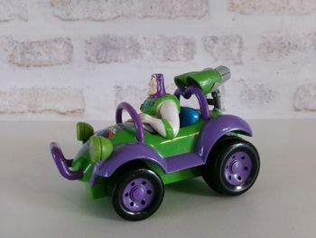 Voiture - véhicule Buzz l'éclair