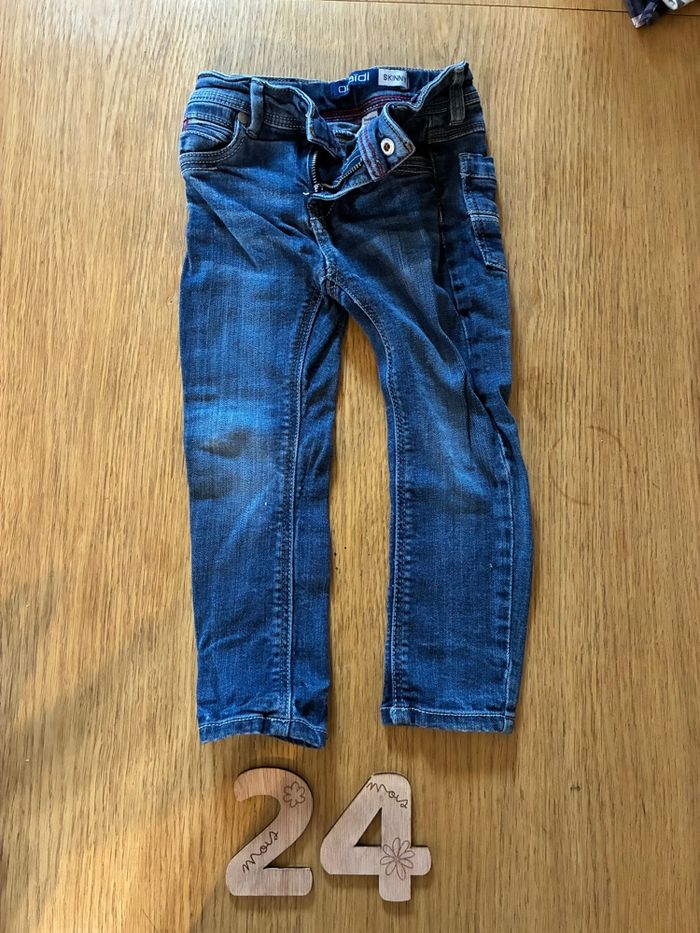 Lot jean et pantalons 2 ans garçon - photo numéro 4