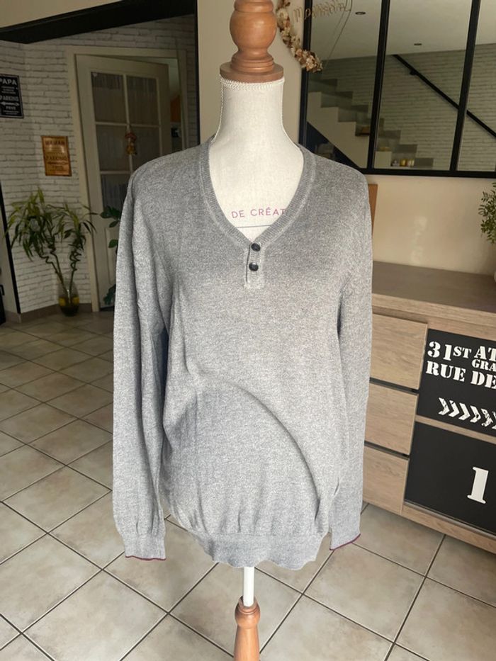 Pull col V