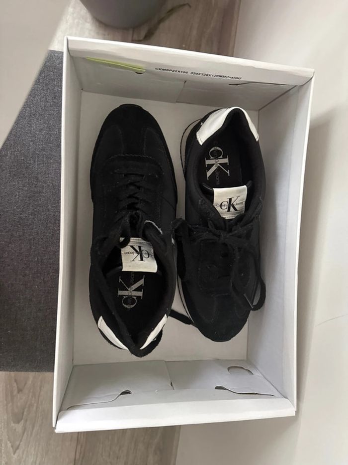 👟basket trainers femme- calvin Klein jeans - taille 38 - bon état - photo numéro 8