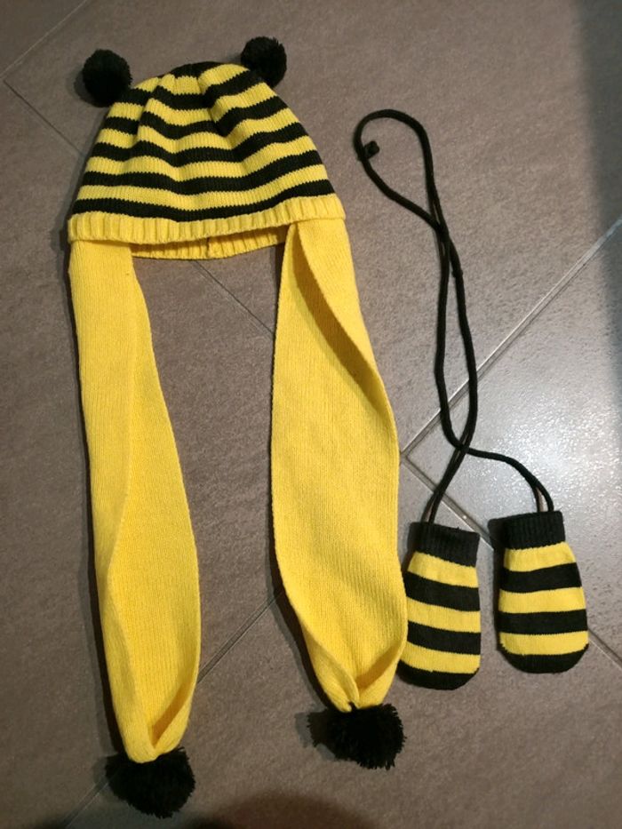 Ensemble bonnet écharpe gants