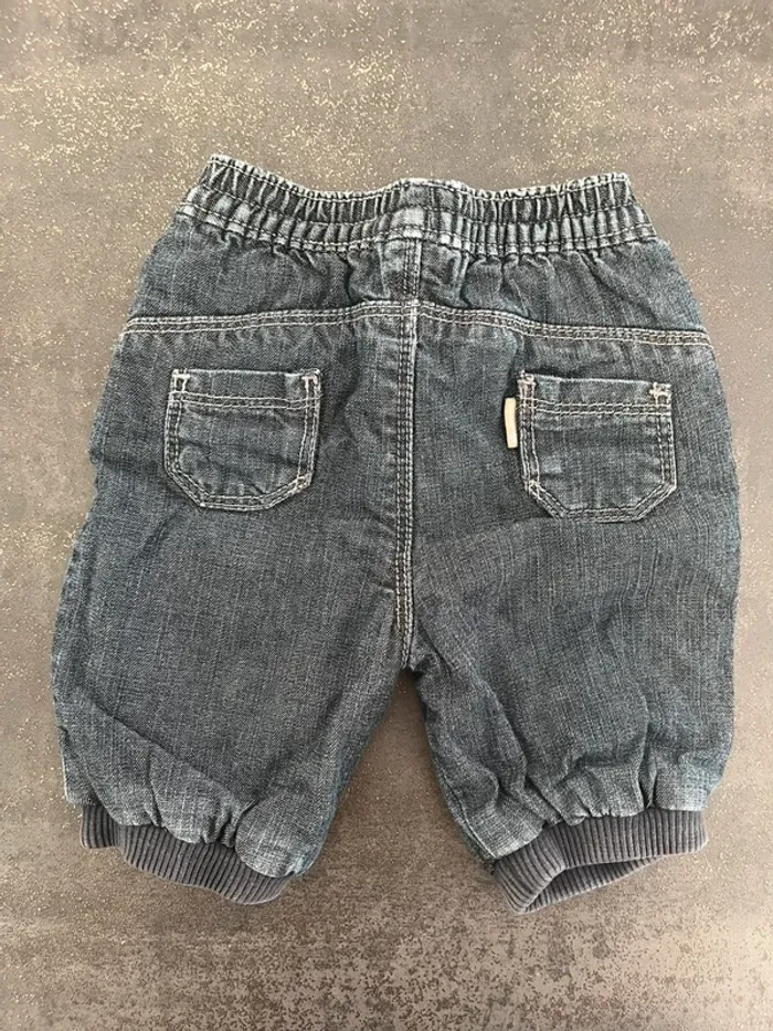 Ensemble garçon teeshirt manches longues à rayures Kiabi et jeans Obaïbi taille 1 mois - photo numéro 5