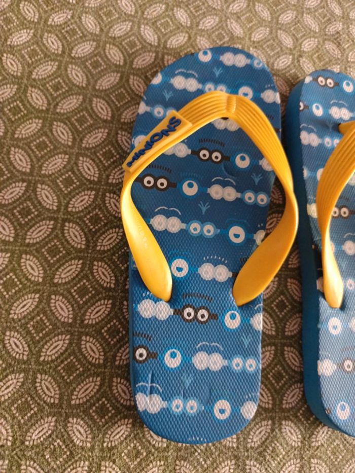 Paires de claquettes neuves taille 30/31 - photo numéro 8