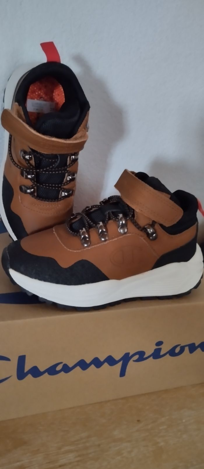 Chaussures Champion neuve enfant - photo numéro 2
