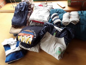Lot de vêtements
