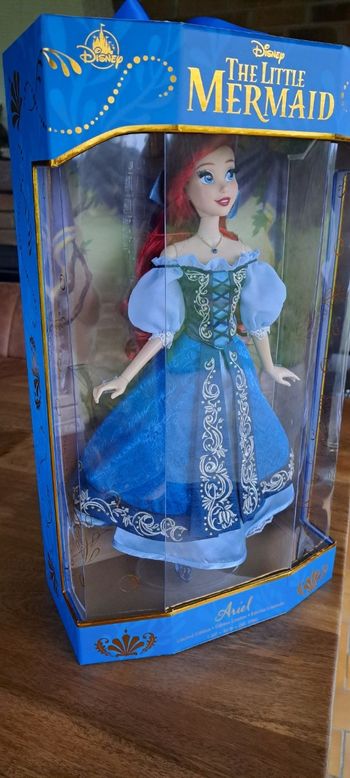 Ariel poupée édition limitée