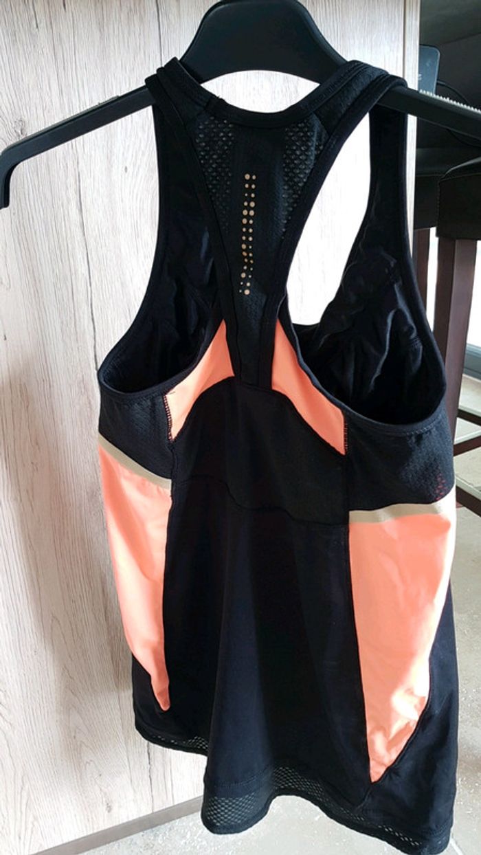 Débardeur de sport - photo numéro 3