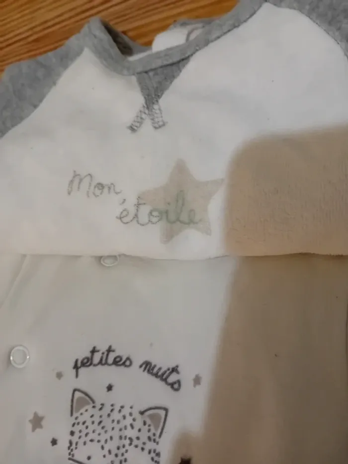 Lot de pyjamas bébé hiver en velours - photo numéro 2