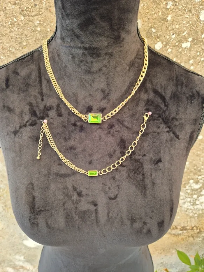 Parure Bijoux fantaisie doré et vert