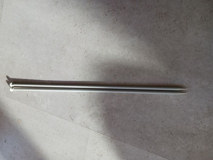 Aiguilles à tricoter n° 6 longueur 40 cm grise
