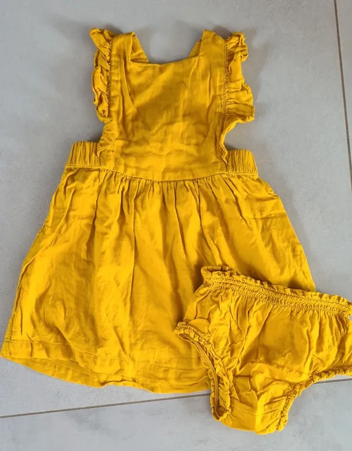Robe 18 mois