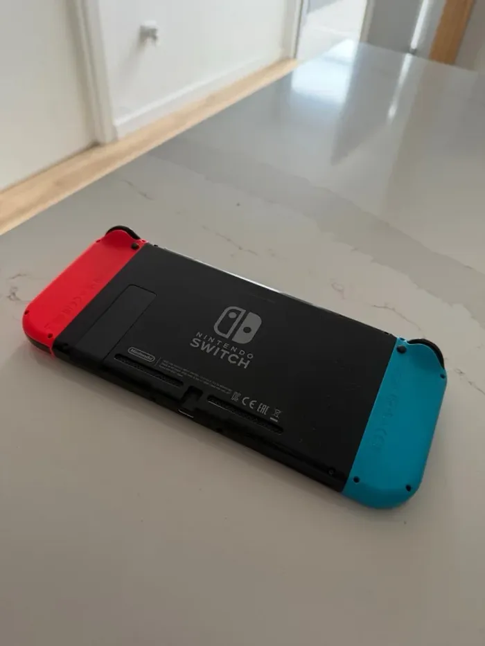 Nintendo Switch - photo numéro 5