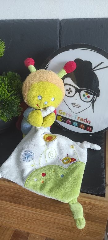 Doudou mouchoir abeille papillon pommette Fleur coccinelle jaune beige vert