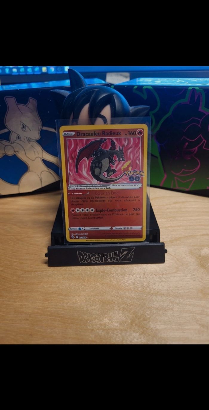 Dracaufeu Radieux (Pokemon go)
