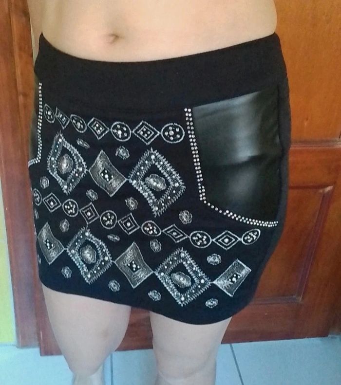 Mini jupe femme Noir avec motif - photo numéro 3