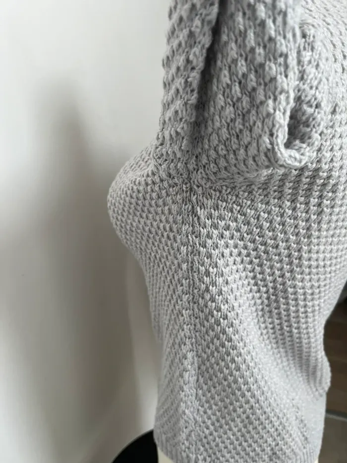 Pull gris - photo numéro 6