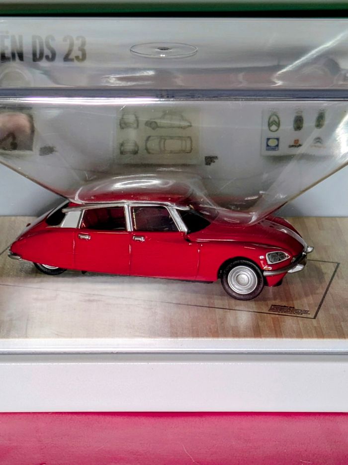 Hot Wheels Citroën DS 23 Sedan - photo numéro 3