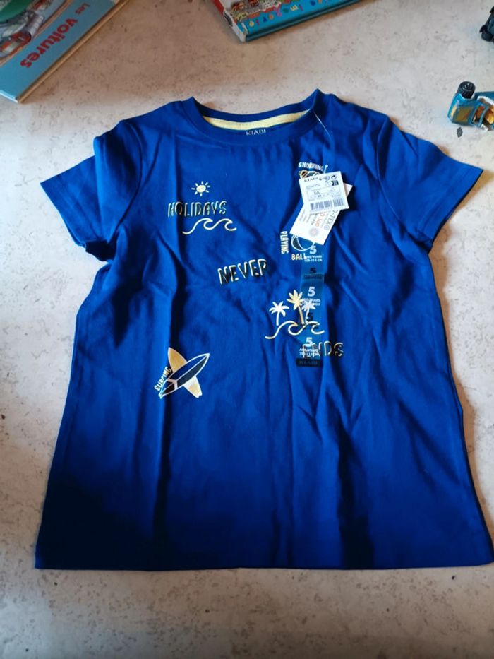 Tee-shirt 5 ans kiabi neuf pas de vinted go