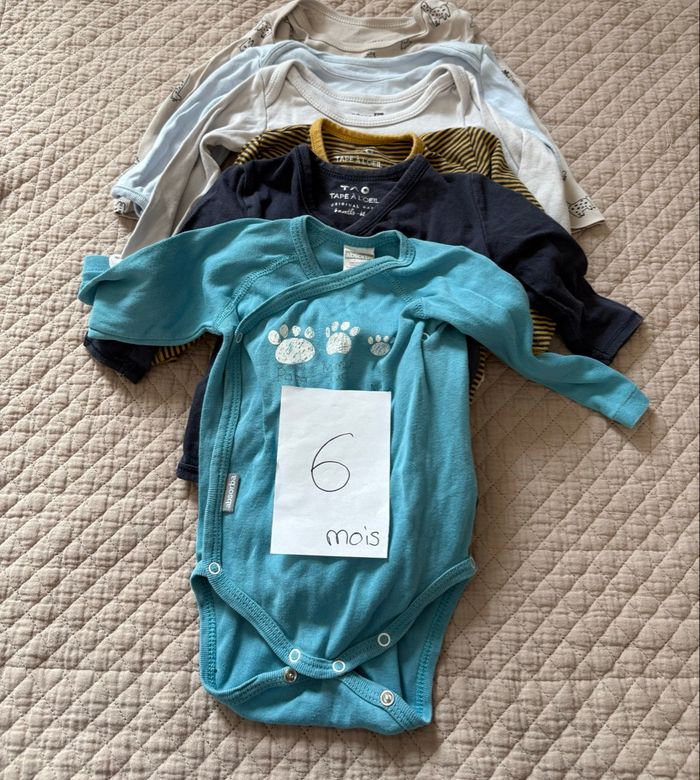 Lot de 6 bodys / divers marques