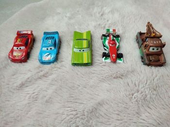 Lot 2 de 5 voitures car's Disney Pixar