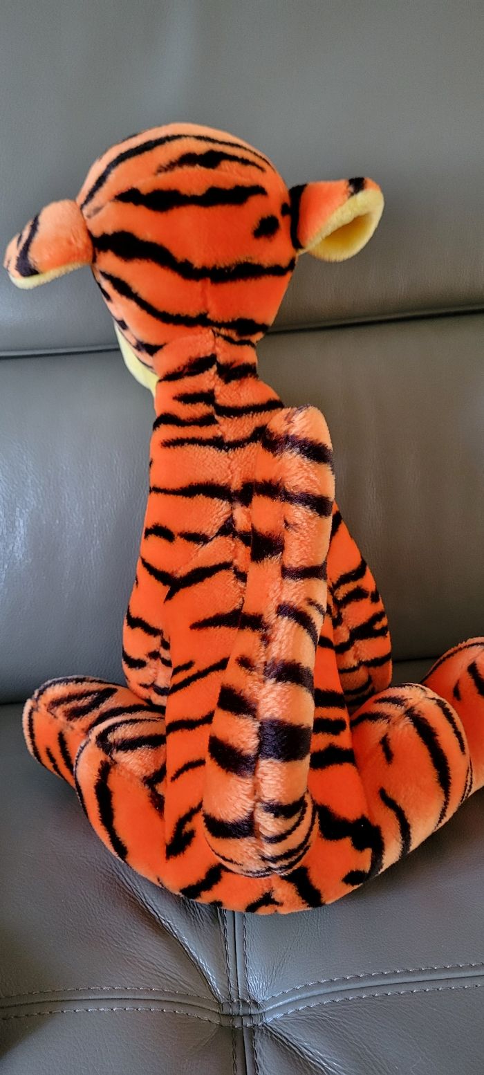 Grande peluche tigrou disneyland - photo numéro 3