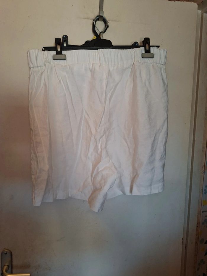 Short blanc crème taille haute H&M - photo numéro 2