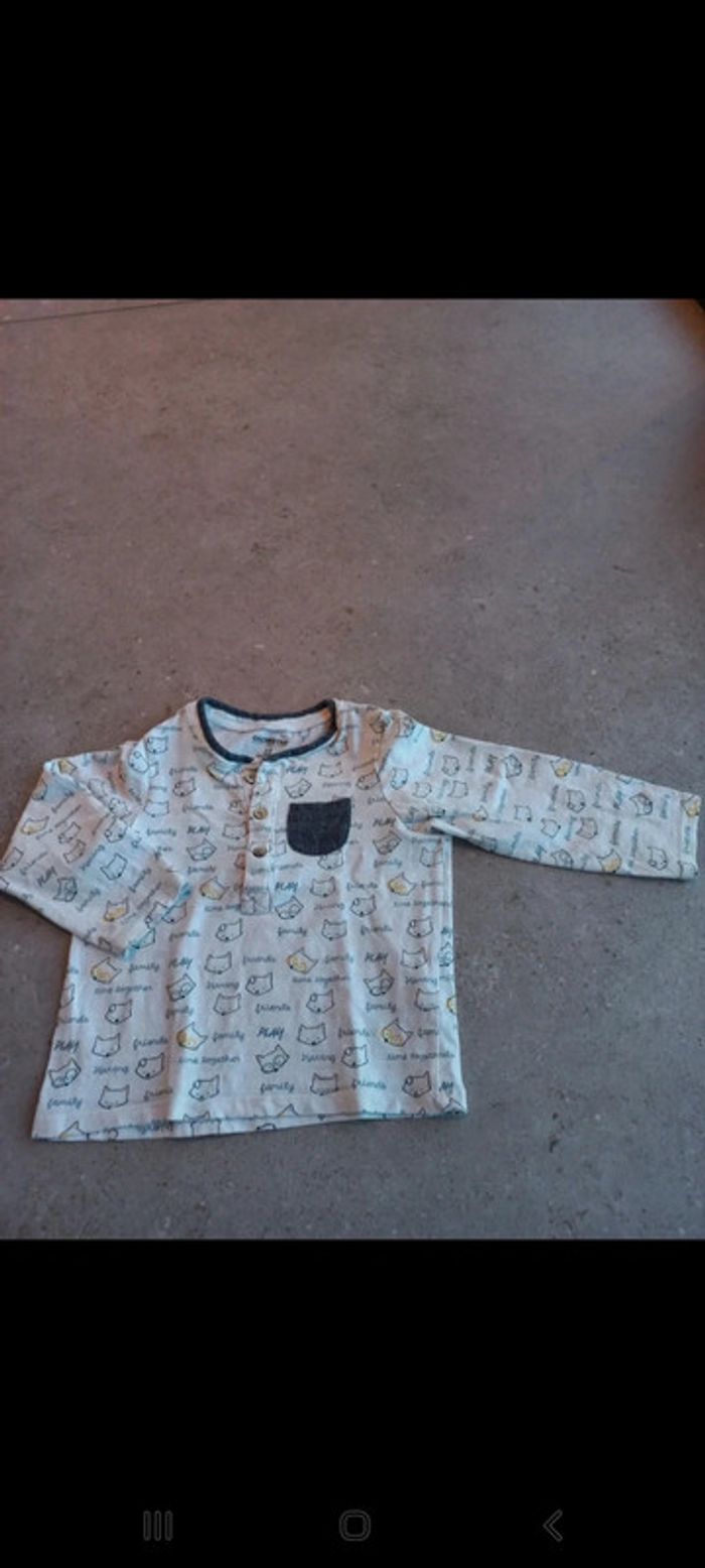 Lot hauts 24 mois - photo numéro 8