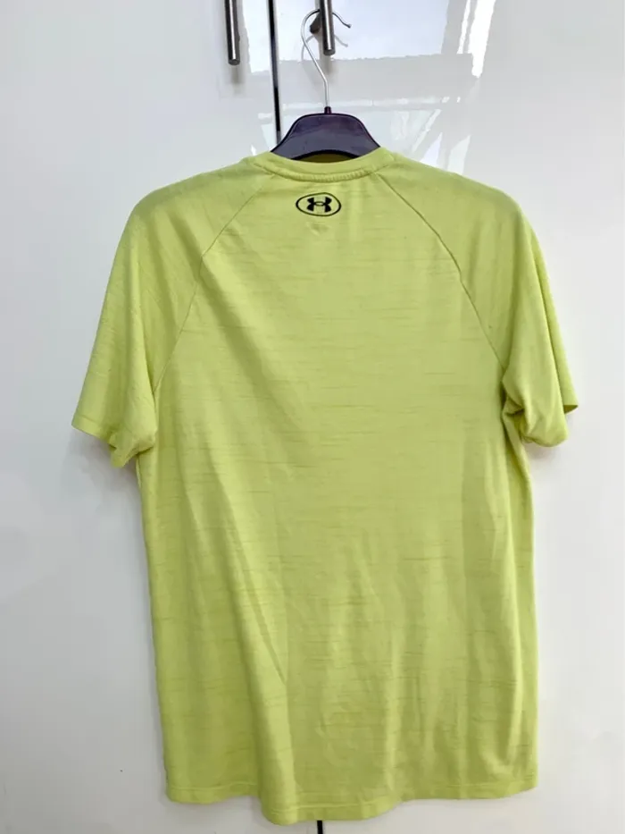 T shirt Mixte Under Armour jaune fluo - photo numéro 4