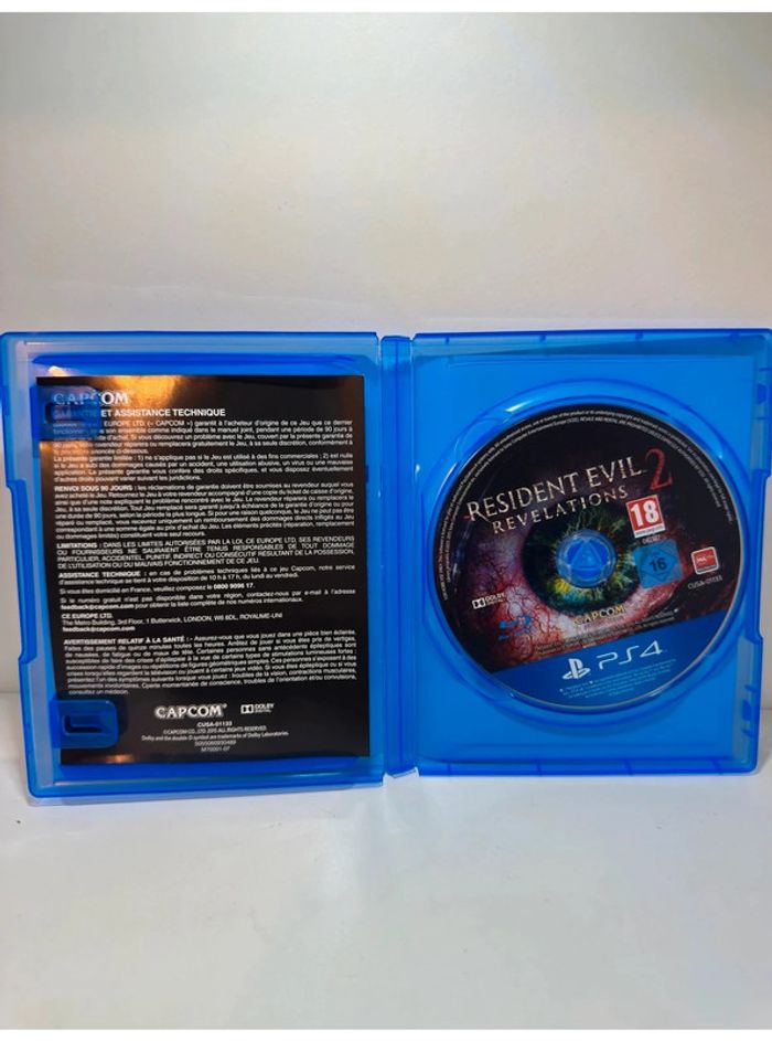 Resident Evil Revelations 2 Box Set PlayStation 4 PS4 - photo numéro 3