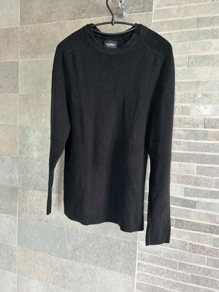 Pull noir Pull&Bear