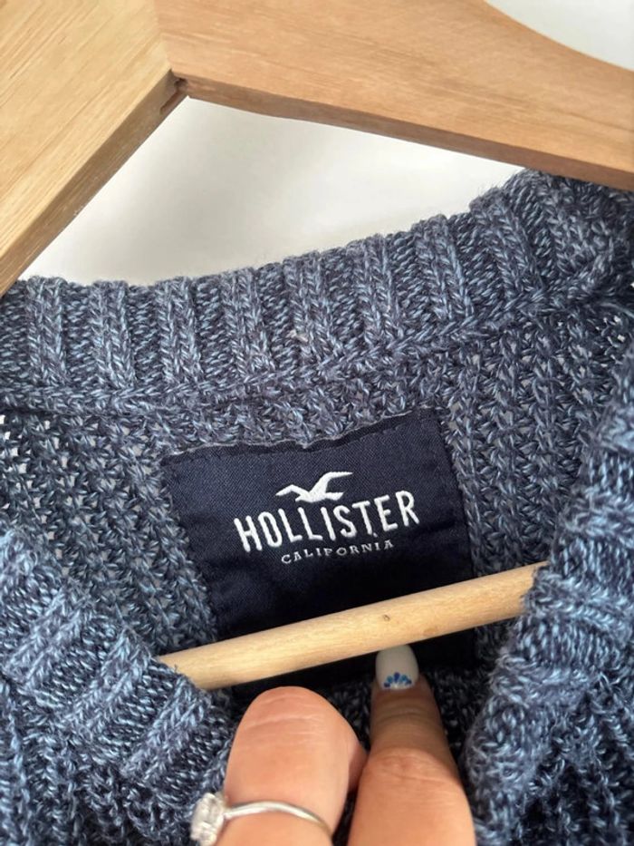 Pull bleu en maille hollister taille XS - photo numéro 2