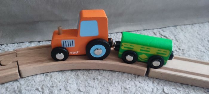 Joli circuit de petit train en bois Brio et Delta pont tunnel - photo numéro 2