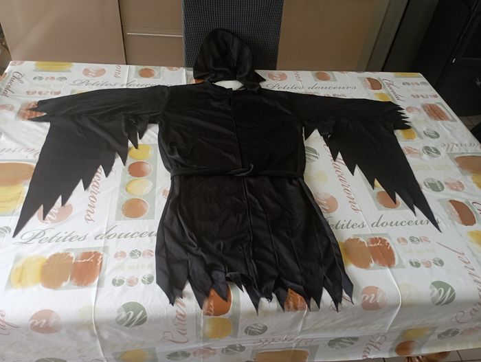 Déguisement noir avec masque Scream 4/6 ans 4€ - photo numéro 2