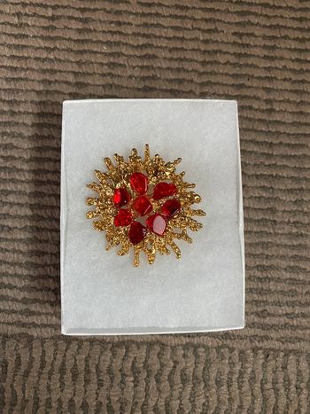 Très jolie broche pendentif