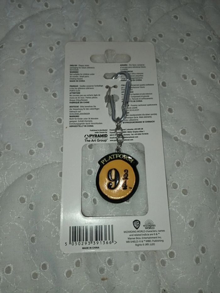 Porte clefs mousqueton quai 9 3/4 harry potter - photo numéro 2